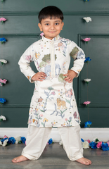 Jungle Embroidered Kurta Pant Set with Mandarin Collar