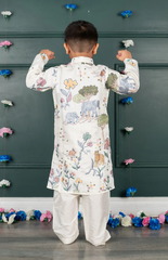 Jungle Embroidered Kurta Pant Set with Mandarin Collar